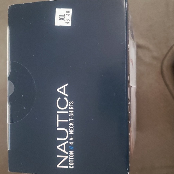 Men's XL White Set Of 4 V-Neck Cotton Tee-Shirt - Picture 2 of 5